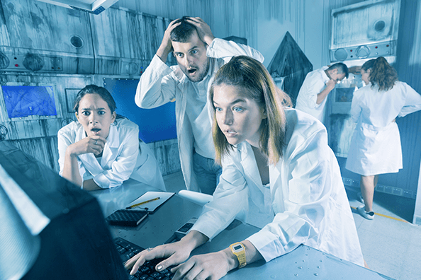 Équipe en escape game lors d'un séminaire d'entreprise à Grenoble